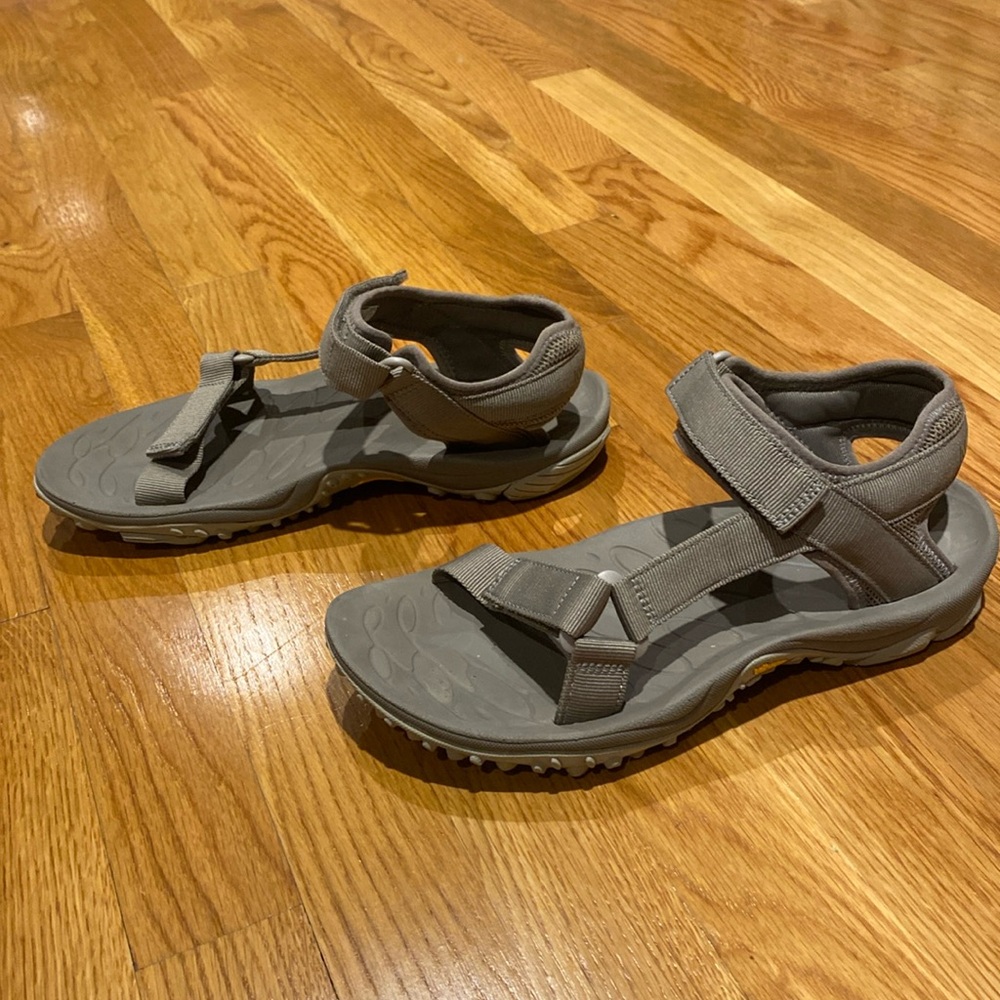 Merrell Sandals - Women’s size 9 US / 40 Eur